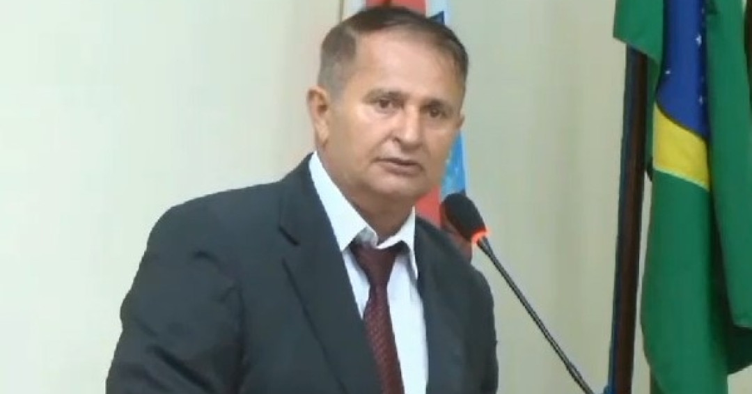 Penedo já esteve na mira da PF por fraude na emissão de carteira profissional, denuncia vereador