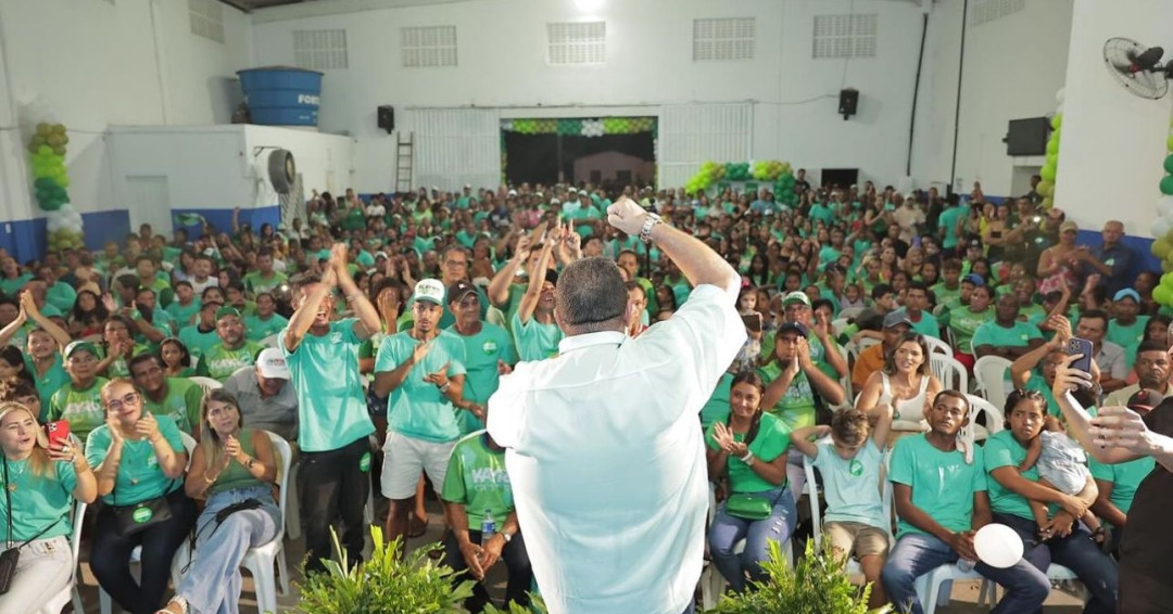 Multidão prestigia lançamento de pré-candidatura de Kayro Castro em Piaçabuçu