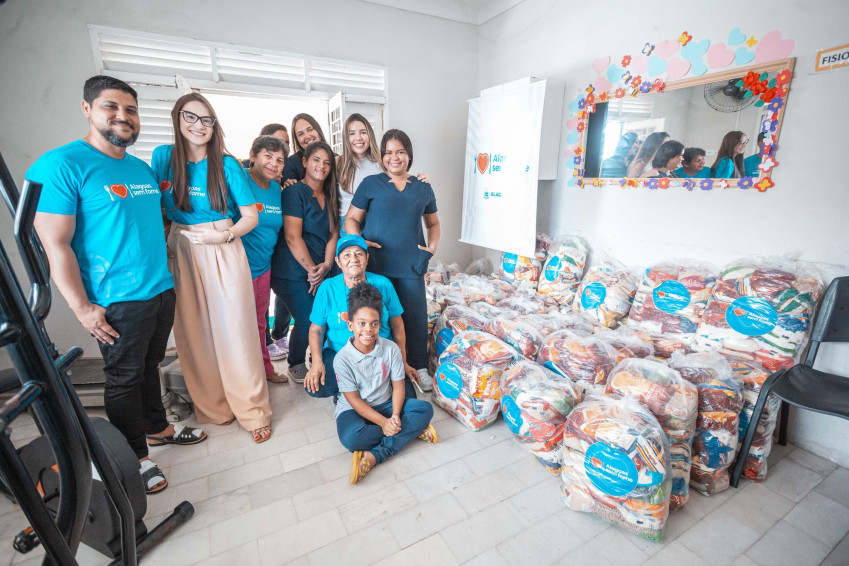 Alagoas Sem Fome doa uma tonelada de alimentos a instituto que atende idosos em vulnerabilidade social