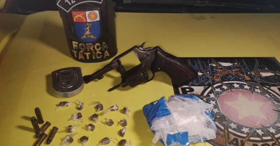 Polícia Militar apreende 19 armas de fogo e mais de 18 quilos de drogas em uma semana