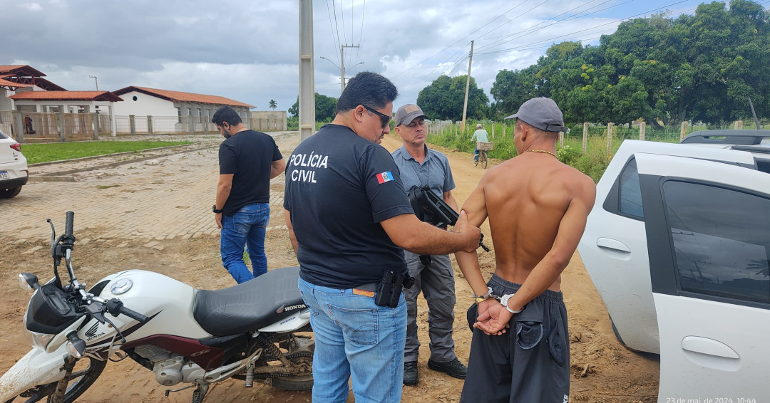 Polícia Civil prende ex-reeducando flagrado com moto roubada em Porto Real do Colégio