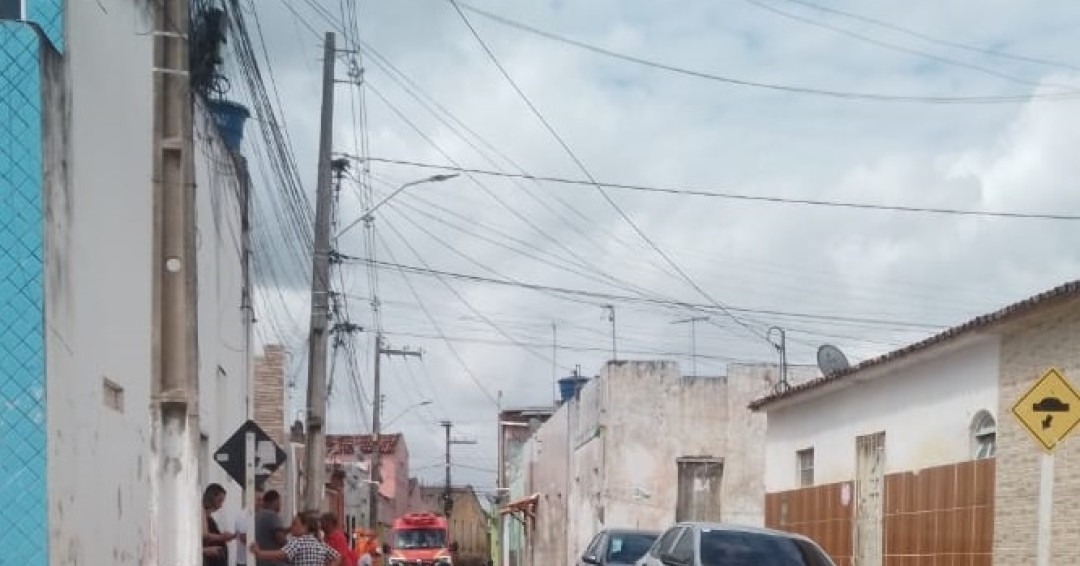 Idoso é encontrado morto em residência no Centro da cidade de Penedo