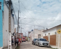 Idoso é encontrado morto em residência no Centro da cidade de Penedo