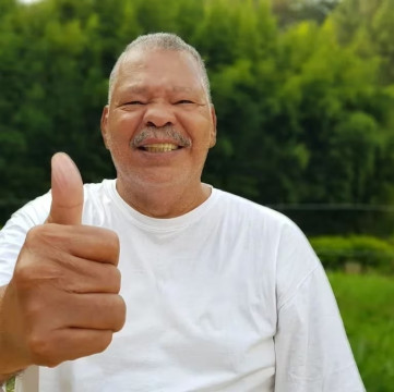 Morre o boxeador Maguila aos 66 anos vítima de um demência pugilística