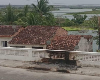 Cais recuperado no Barro Vermelho, em Penedo, é danificado após morador atear fogo em lixo