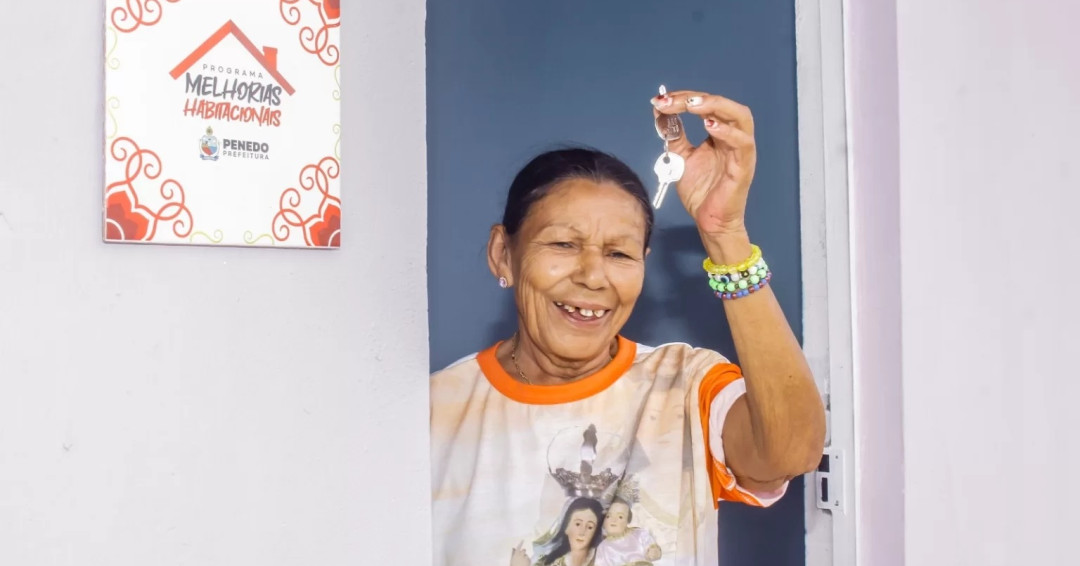 Programas de melhorias habitacionais entregam moradia digna e geram emprego em Penedo