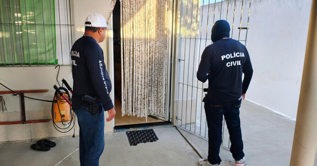 Caminhoneiro aposentado que estuprou enteada em São Paulo é preso em Porto Real do Colégio