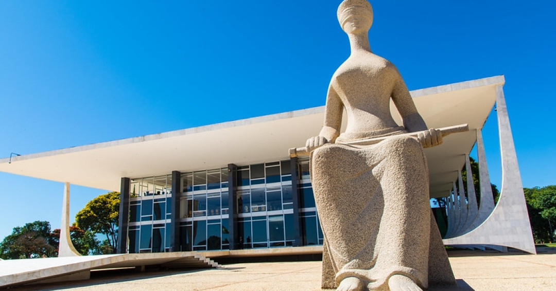 Obra reúne decisões emblemáticas do STF sobre direitos da mulher