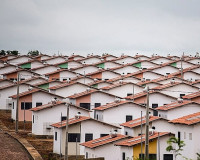 Prefeito de Penedo assina contratos para construção de 400 casas do Minha Casa, Minha Vida