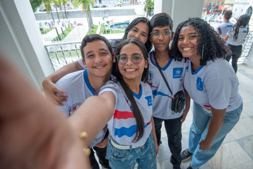 Rede estadual volta às aulas nesta segunda-feira com 175 mil estudantes matriculados