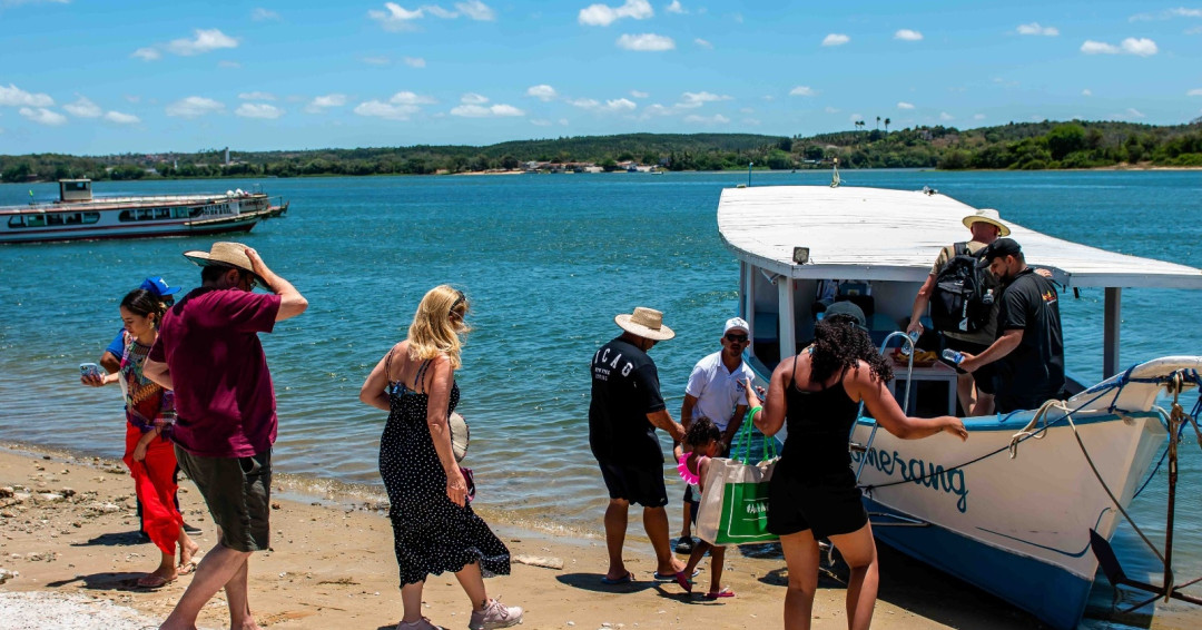 Empresa de passeios e receptivo turístico de Penedo tem aumento de 300% no número de turistas