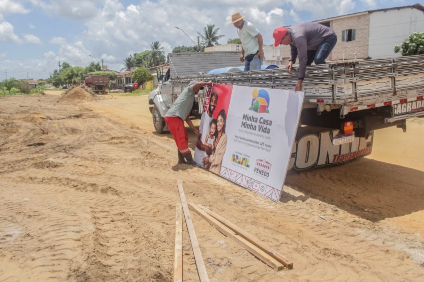 Construção de 125 moradias do Programa Minha Casa, Minha Vida começa com serviços da Prefeitura de Penedo