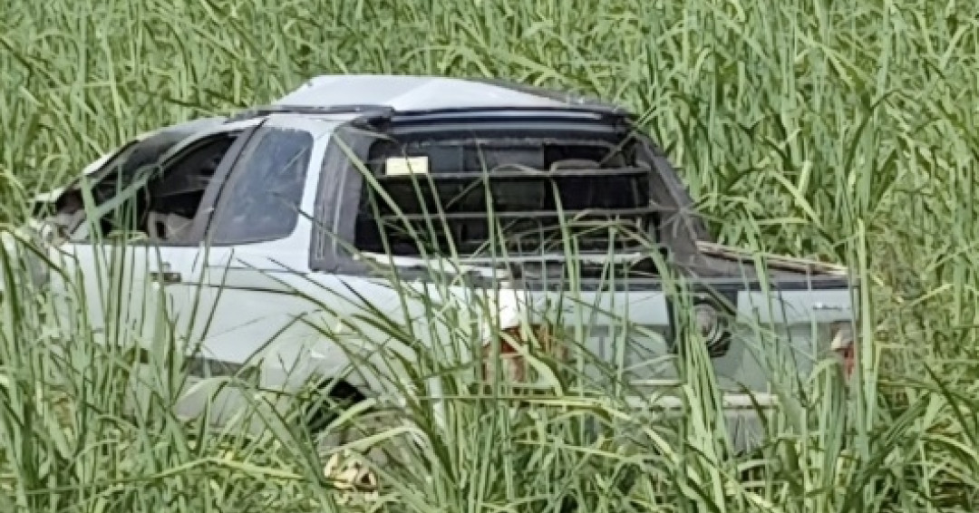 Casal sofre acidente de trânsito em curva perigosa na zona rural de Penedo