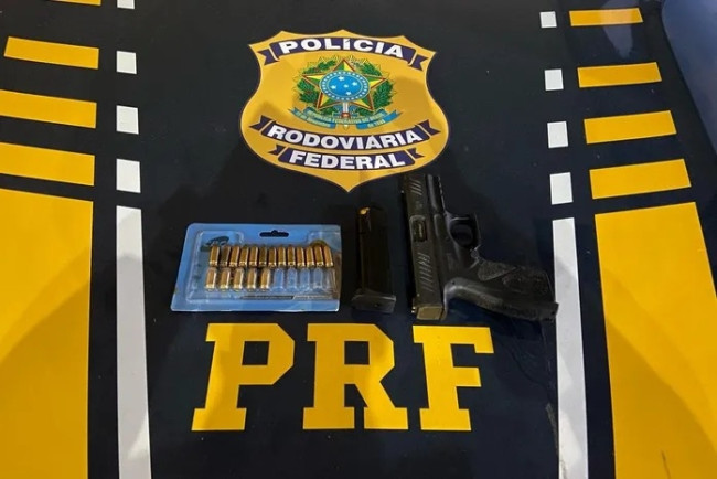 Homem é encaminhado à delegacia de Penedo após ser
