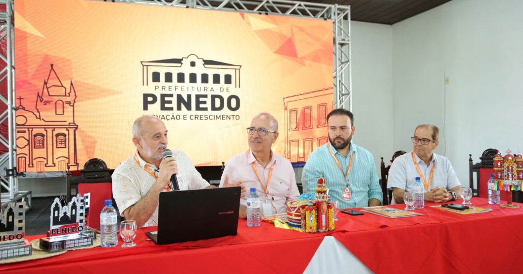 Penedo encanta participantes da Reunião da Rede de Cidades Criativas Brasileiras