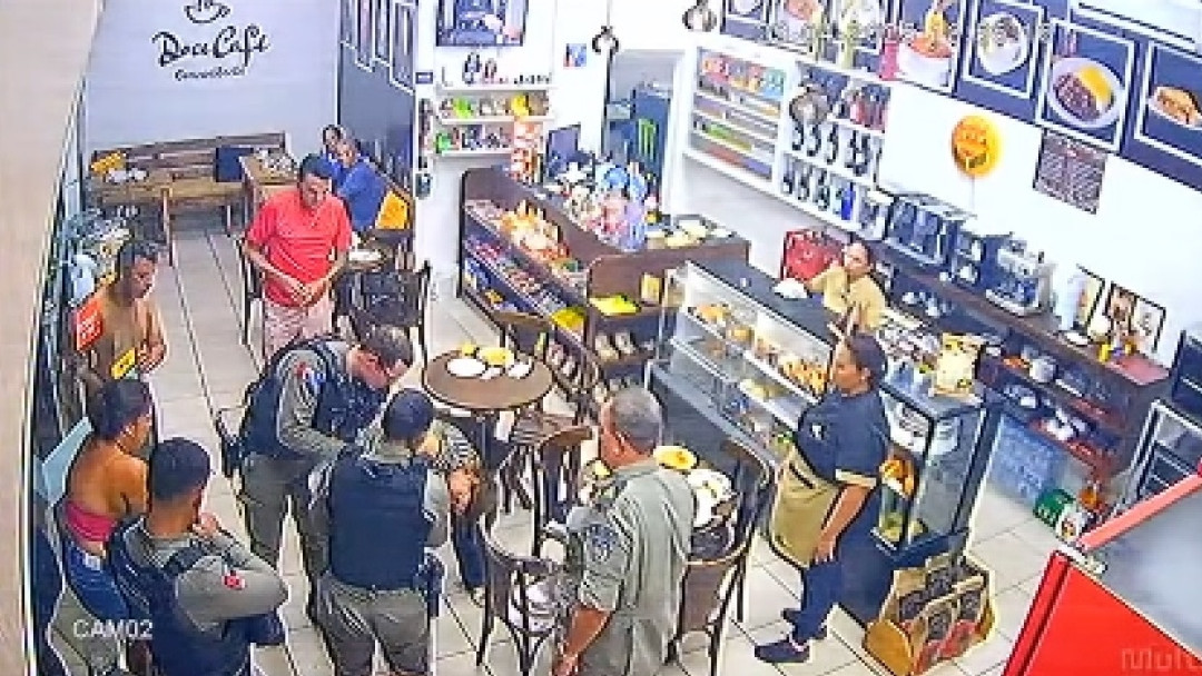 Ação rápida de guarnição do 11º Batalhão de Polícia Militar salva bebê de 1 ano em Penedo