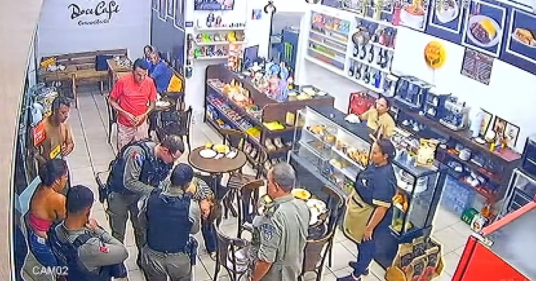 Ação rápida de guarnição do 11º Batalhão de Polícia Militar salva bebê de 1 ano em Penedo