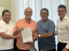 Ronaldo Lopes concede reajuste salarial recorde para professores da Prefeitura de Penedo