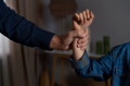 Padre é acusado de tentativa de abuso sexual dentr