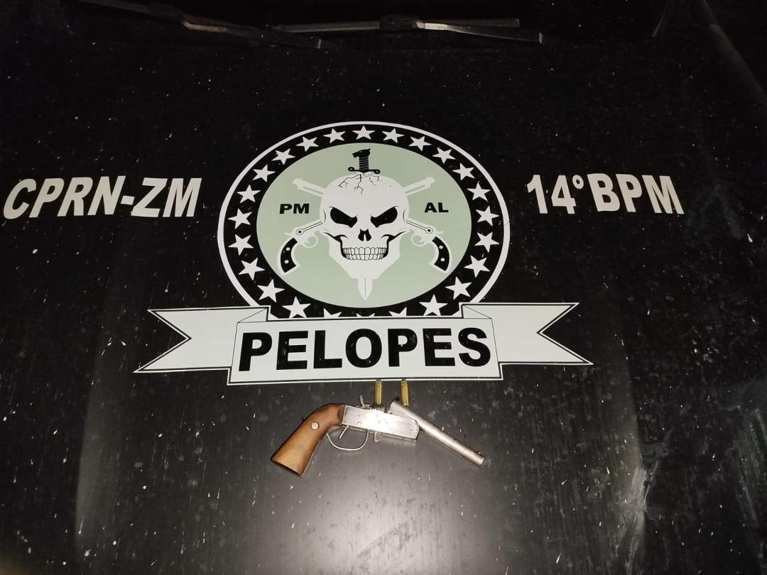 Polícia Militar flagra porte ilegal de arma durante ações no interior de Alagoas
