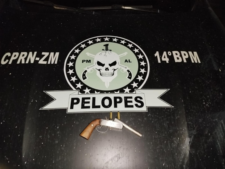 Polícia Militar flagra porte ilegal de arma durante ações no interior de Alagoas