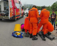 Colisão entre motocicletas deixa quatro feridos na AL-105 em Penedo