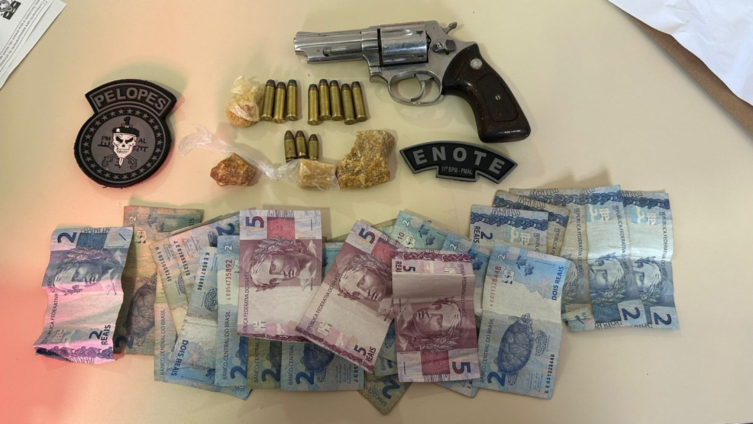 Operação “Desavença” é deflagrada em Penedo e resulta em prisão, apreensão de arma e drogas