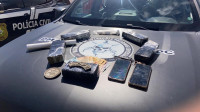 Polícia Militar prende suspeito em Penedo que transportava drogas em veículo