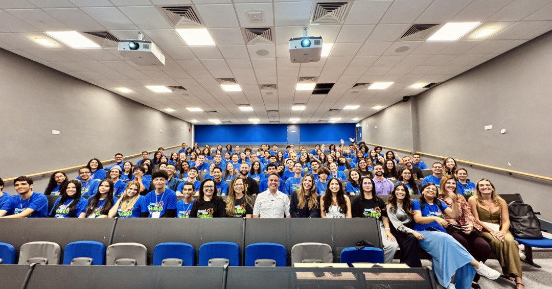 Governador Paulo Dantas recepciona estudantes do Daqui pra o Mundo na Brunel University