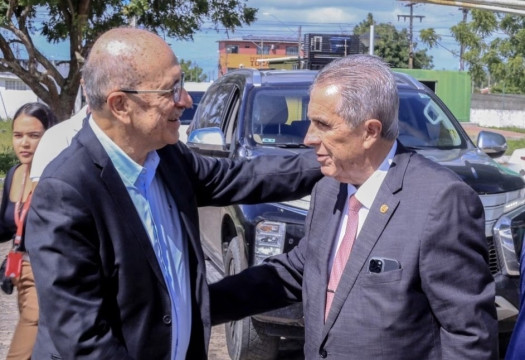 Desembargador elogia prefeito Ronaldo Lopes durante encontro da Justiça Eleitoral em Penedo