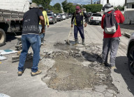 Operação tapa-buracos regulariza trechos de maior fluxo de veículos em Penedo