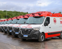 Governador Paulo Dantas entrega ambulâncias do Samu para Atalaia e São Sebastião