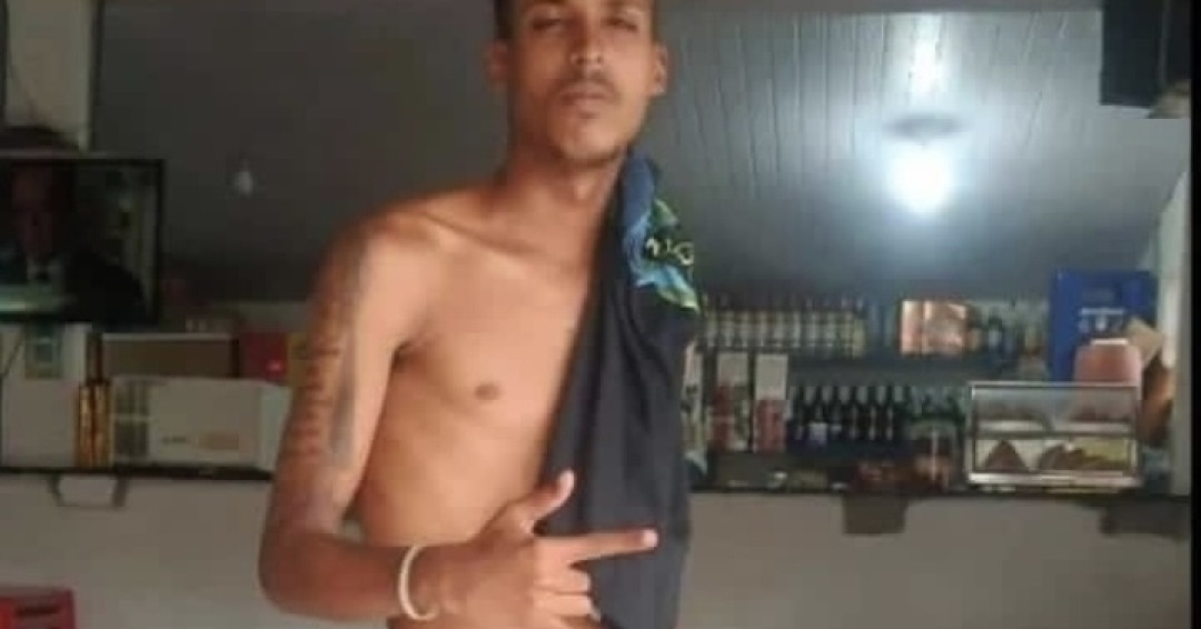 Corpo encontrado próximo a prainha de Penedo é identificado; jovem estava desaparecido