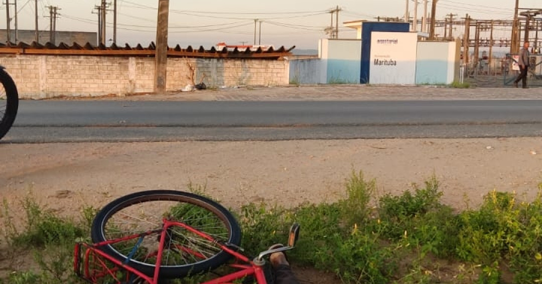 Homem morre após ser alvejado a tiros enquanto andava de bicicleta em Penedo