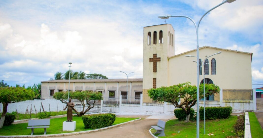 Prefeitura de Penedo constrói e revitaliza praças na cidade e na zona rural