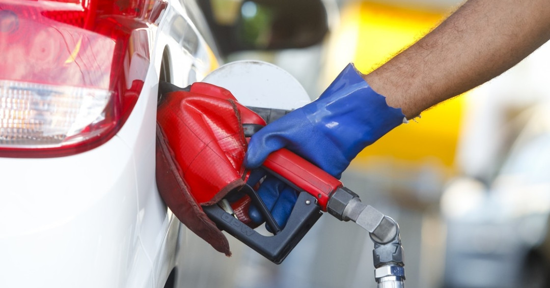 Preço da gasolina deve cair a partir desta quinta-feira, 31, em Alagoas