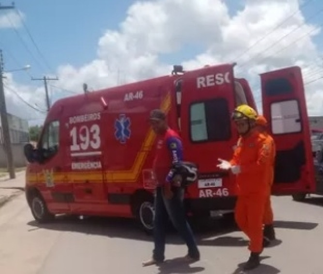 Acidente de moto deixa vítima com suspeita de traumatismo craniano em Penedo