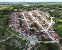 Mulher com mandado de prisão em aberto é capturada pela PM em Penedo
