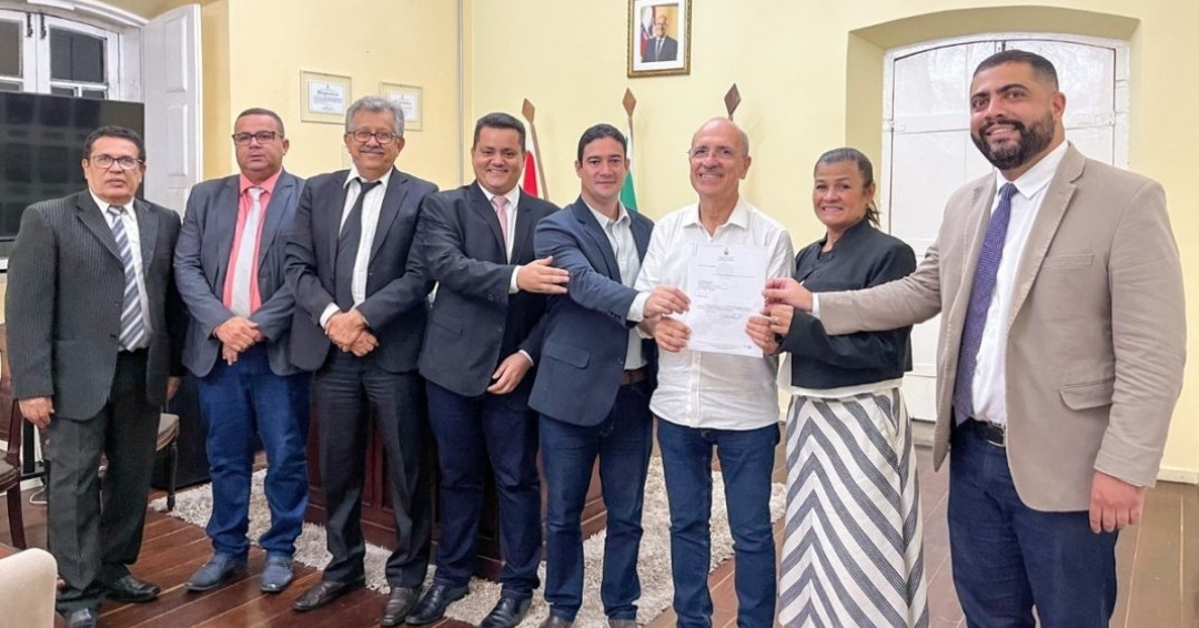Prefeito Ronaldo Lopes cria Procon Municipal com apoio dos vereadores penedenses