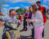 Prefeitura de Penedo realiza adesivaço sobre o Agosto Lilás