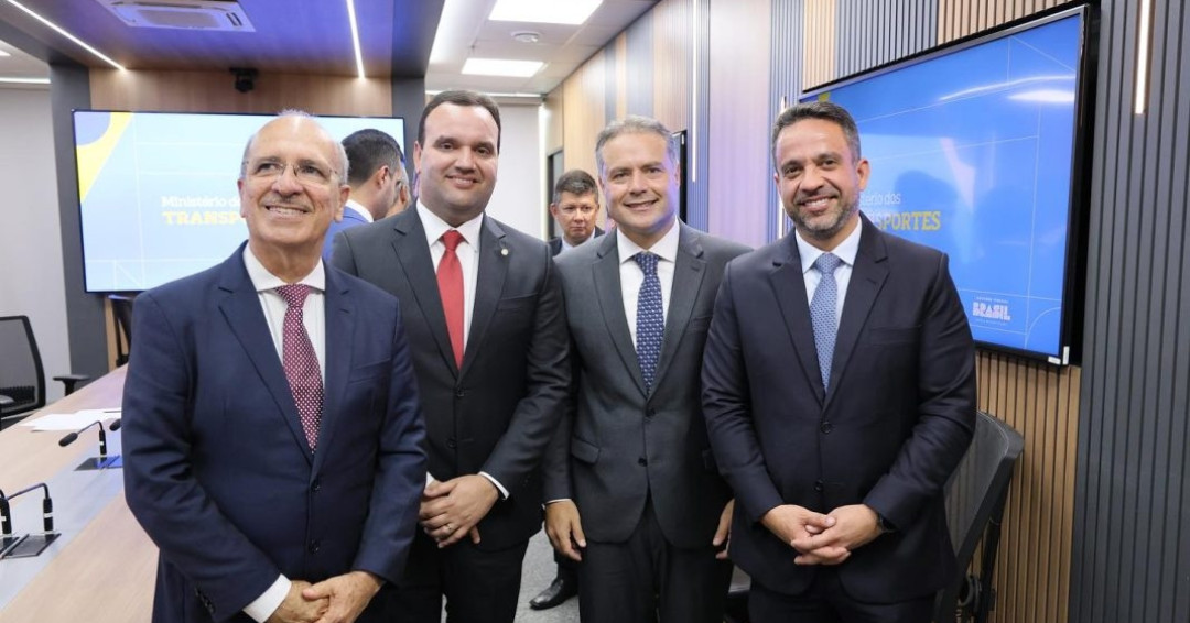 Prefeito Ronaldo Lopes apresenta reivindicações da cidade de Penedo em Brasília