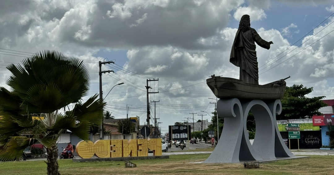 Acusado de matar a esposa com golpes de faca, em via pública, é preso em Penedo