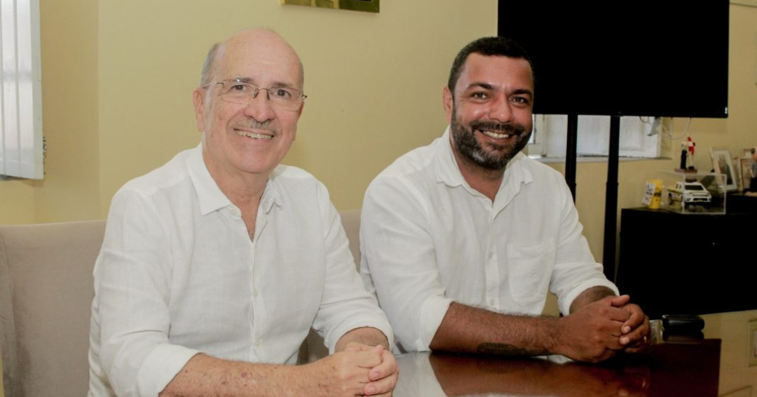 Prefeito Ronaldo Lopes anuncia férias de 15 dias e transfere cargo para João Lucas