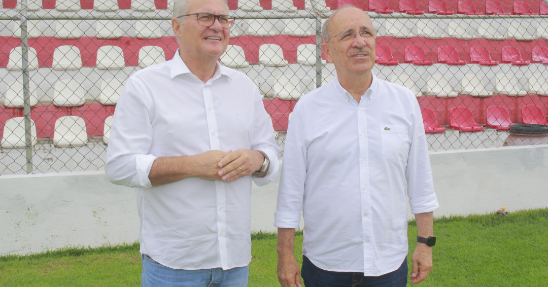Senador Renan Calheiros declara apoio firme à reeleição do prefeito Ronaldo Lopes em Penedo